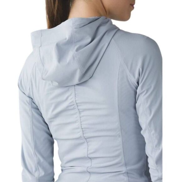 LULULEMON ATHLETICA In Flux Jacket in Silver Fox Size 2 - Picture 3 of 6